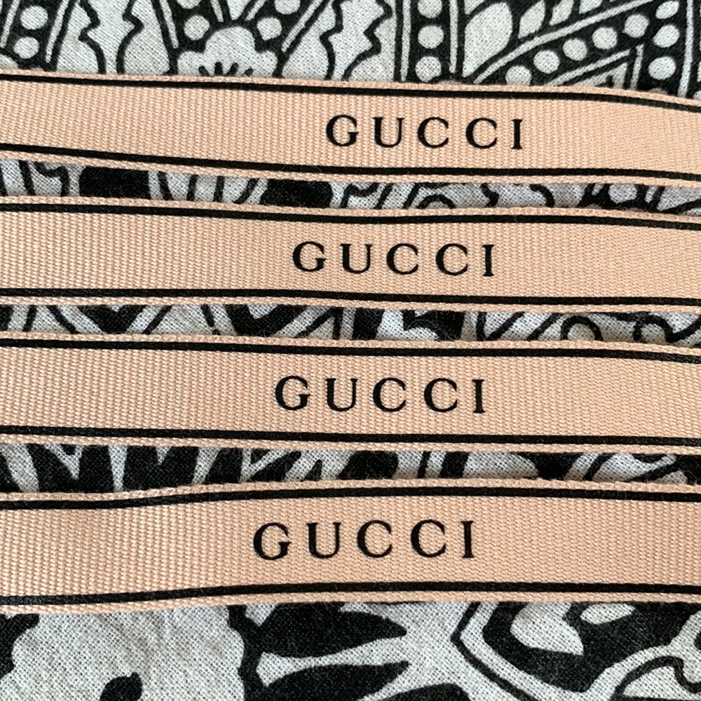 Gucci Bloom Lux Ribbon Bundle